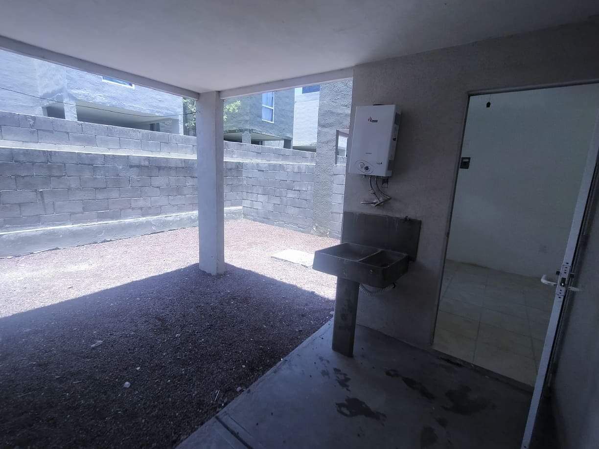 Rento casa vacia de 2 recámaras en hacienda de Guadalupe - Imagen 11 en Tizayuca